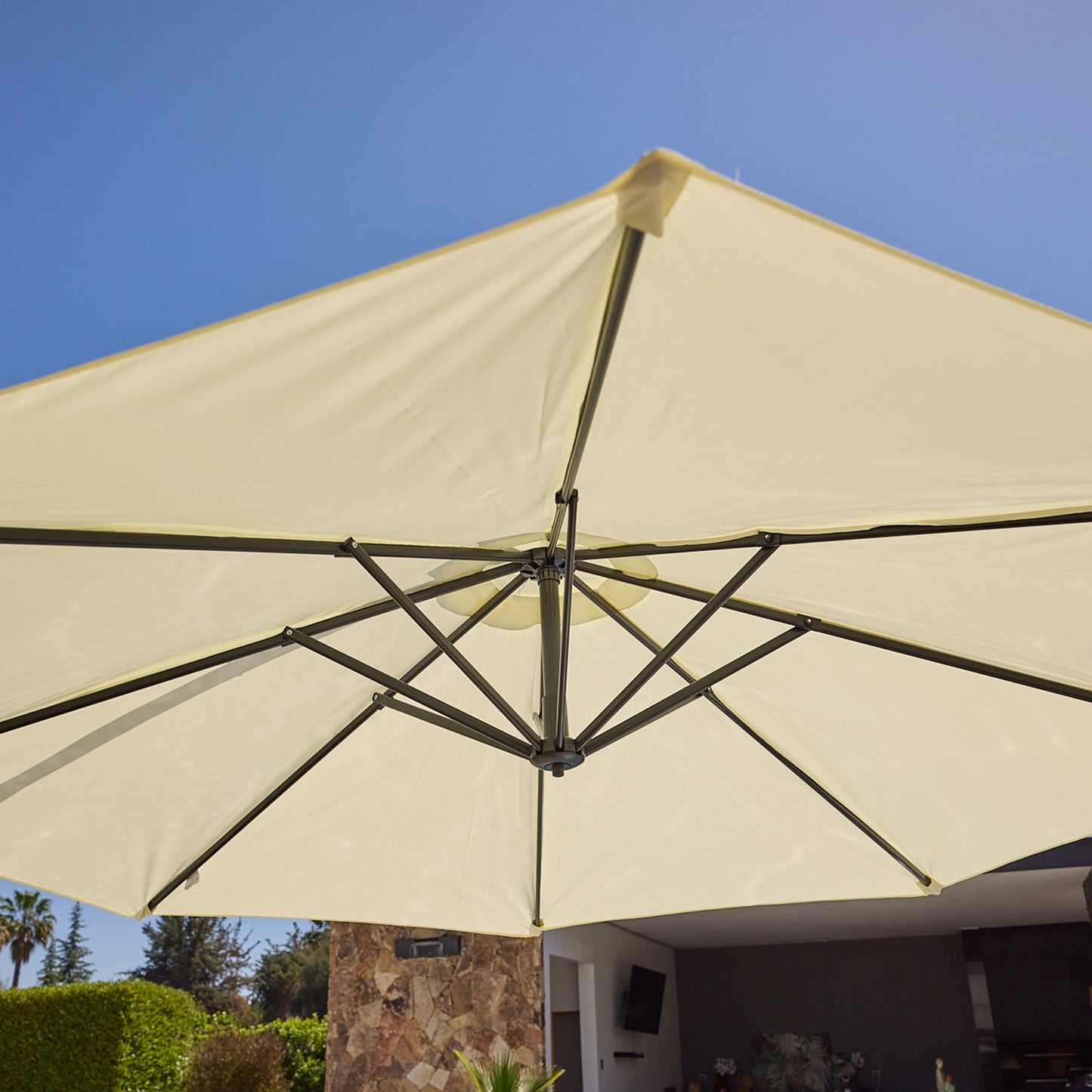 Sombrilla Lateral Con Base Beige