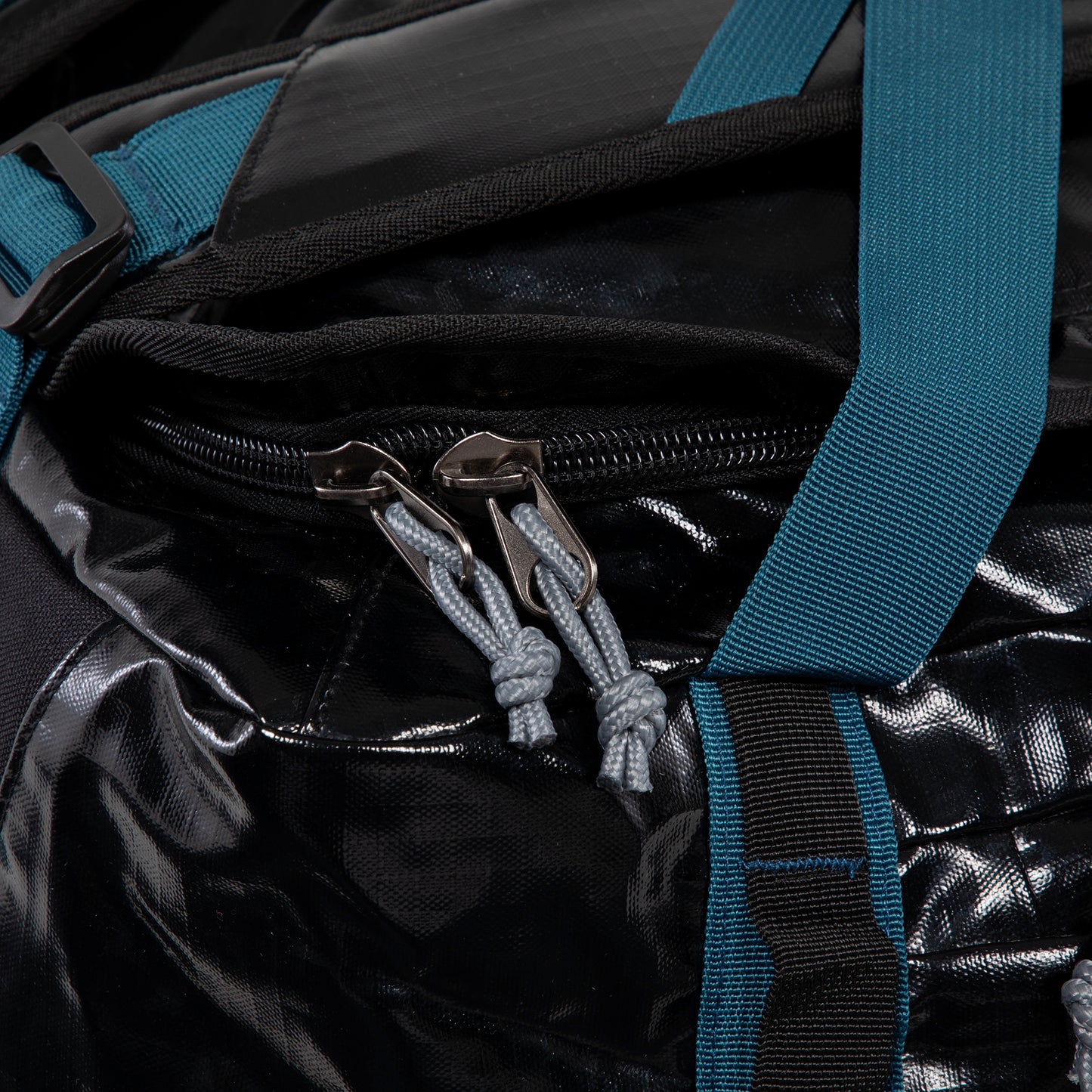 Bolso Mochila Impermeable 80L Roy Black