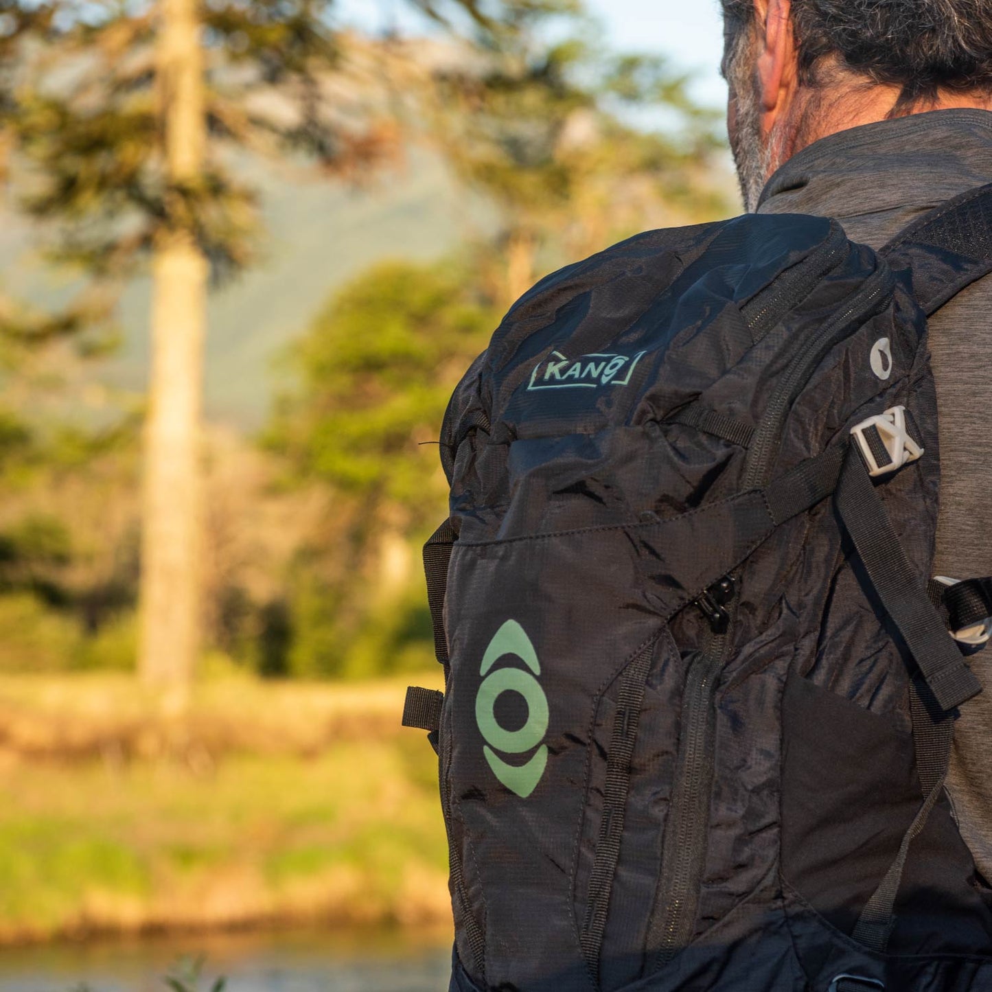 Mochila Outdoor 28L Laguna Verde