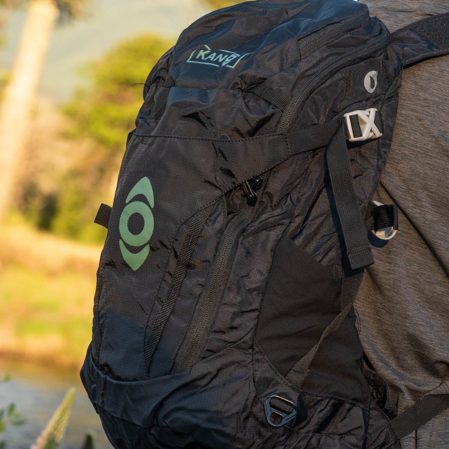 Mochila Outdoor 28L Laguna Verde